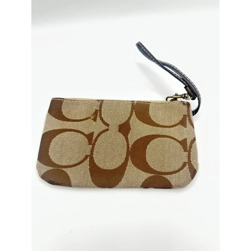 Coach signature canvas